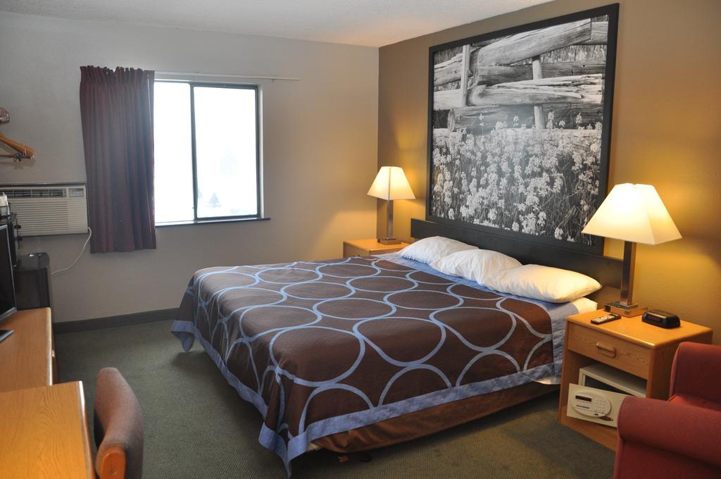Super 8 By Wyndham Boise Otel Dış mekan fotoğraf