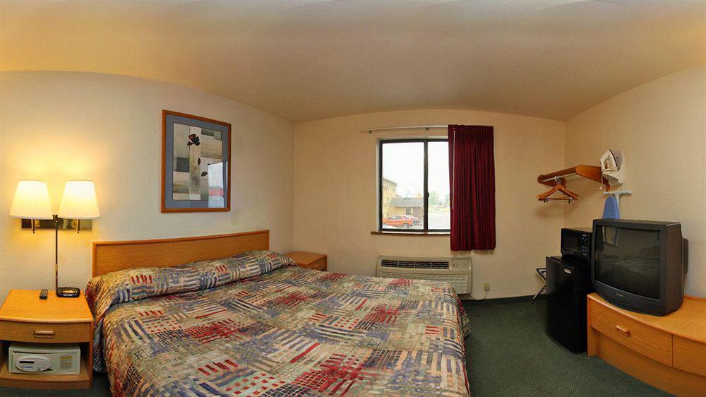 Super 8 By Wyndham Boise Otel Dış mekan fotoğraf